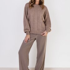 Sweter w warkoczowe wzory - SWE323 mocca MKM